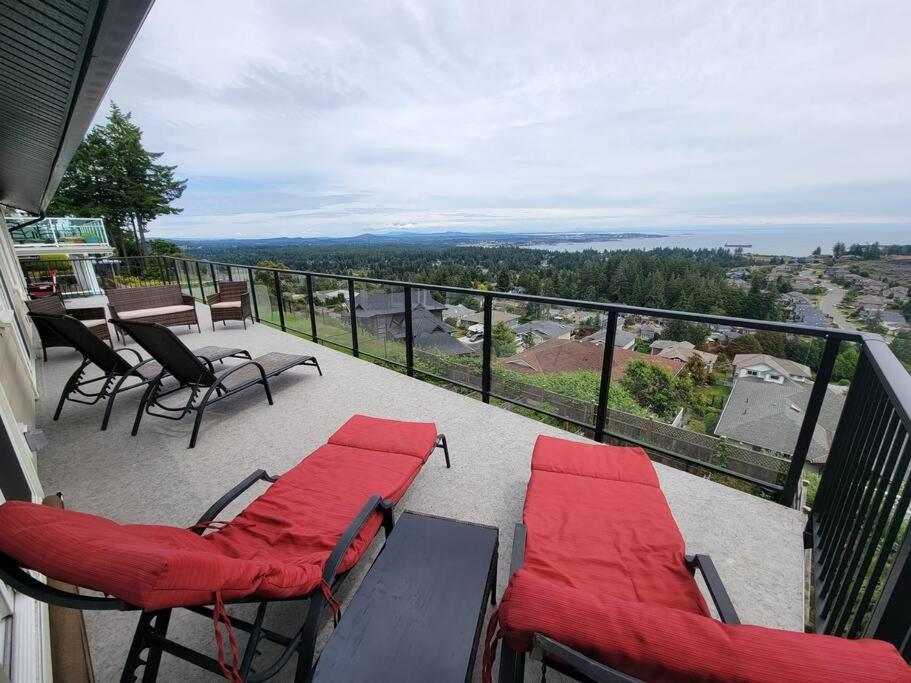 Eagle'S View Penthouse Apartment Victoria Exterior photo