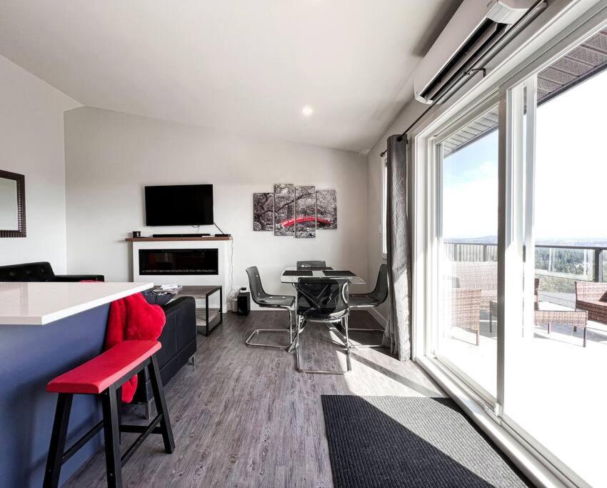 Eagle'S View Penthouse Apartment Victoria Exterior photo